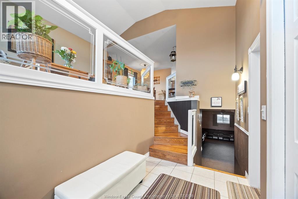 12123 Cranbrook, Tecumseh, Ontario  N8N 2M1 - Photo 3 - 26008549