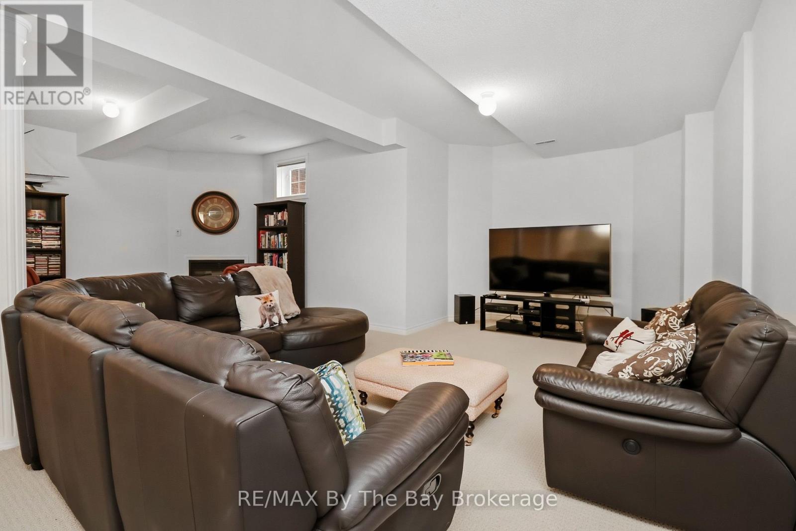 10 Basswood Drive, Wasaga Beach, Ontario  L9Z 0A9 - Photo 45 - S13023504