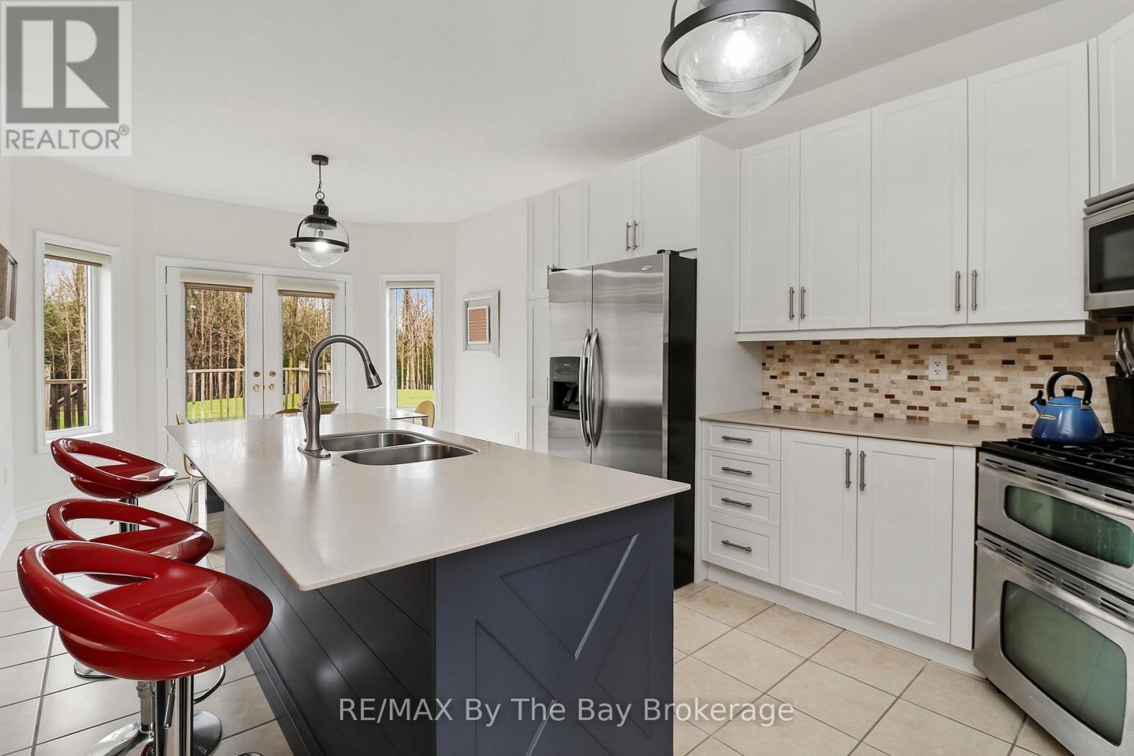 10 Basswood Drive, Wasaga Beach, Ontario  L9Z 0A9 - Photo 8 - S13023504