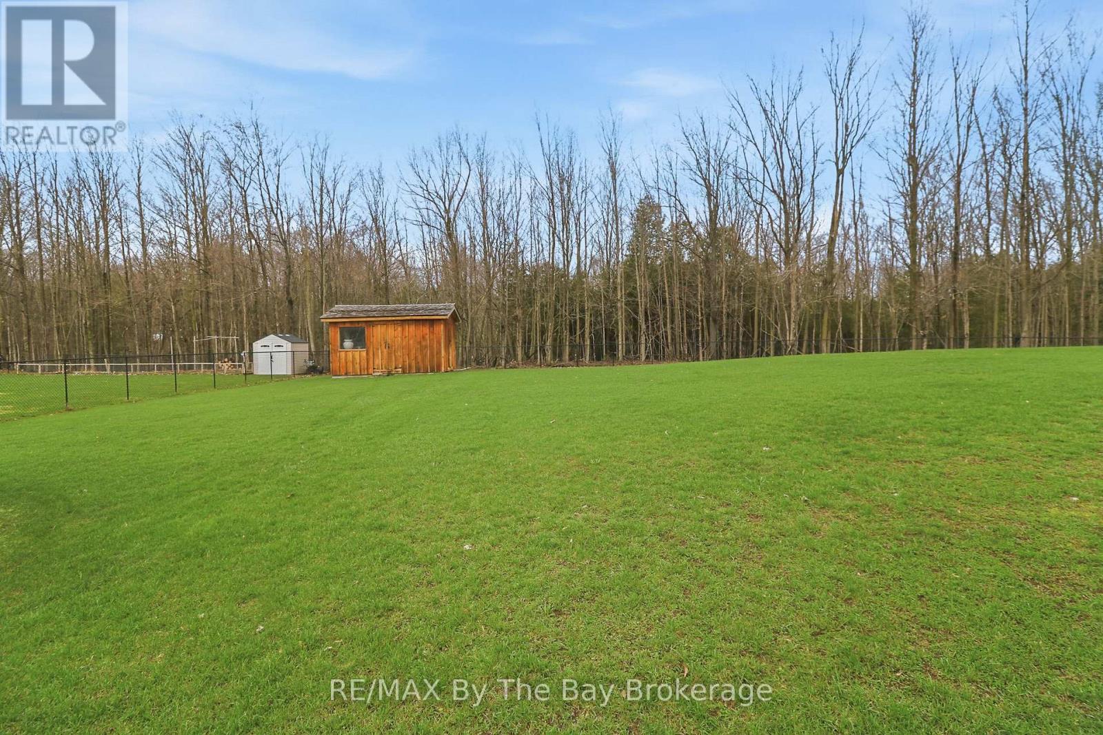 10 Basswood Drive, Wasaga Beach, Ontario  L9Z 0A9 - Photo 9 - S13023504