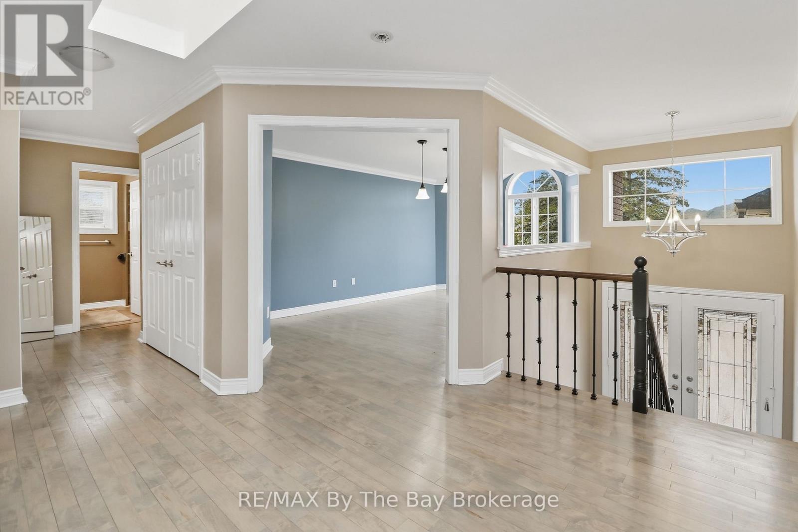 70 Fairway Crescent, Wasaga Beach, Ontario  L9Z 1B8 - Photo 11 - S13023506