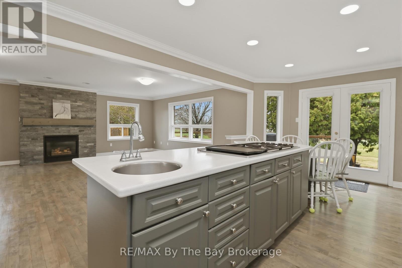 70 Fairway Crescent, Wasaga Beach, Ontario  L9Z 1B8 - Photo 21 - S13023506