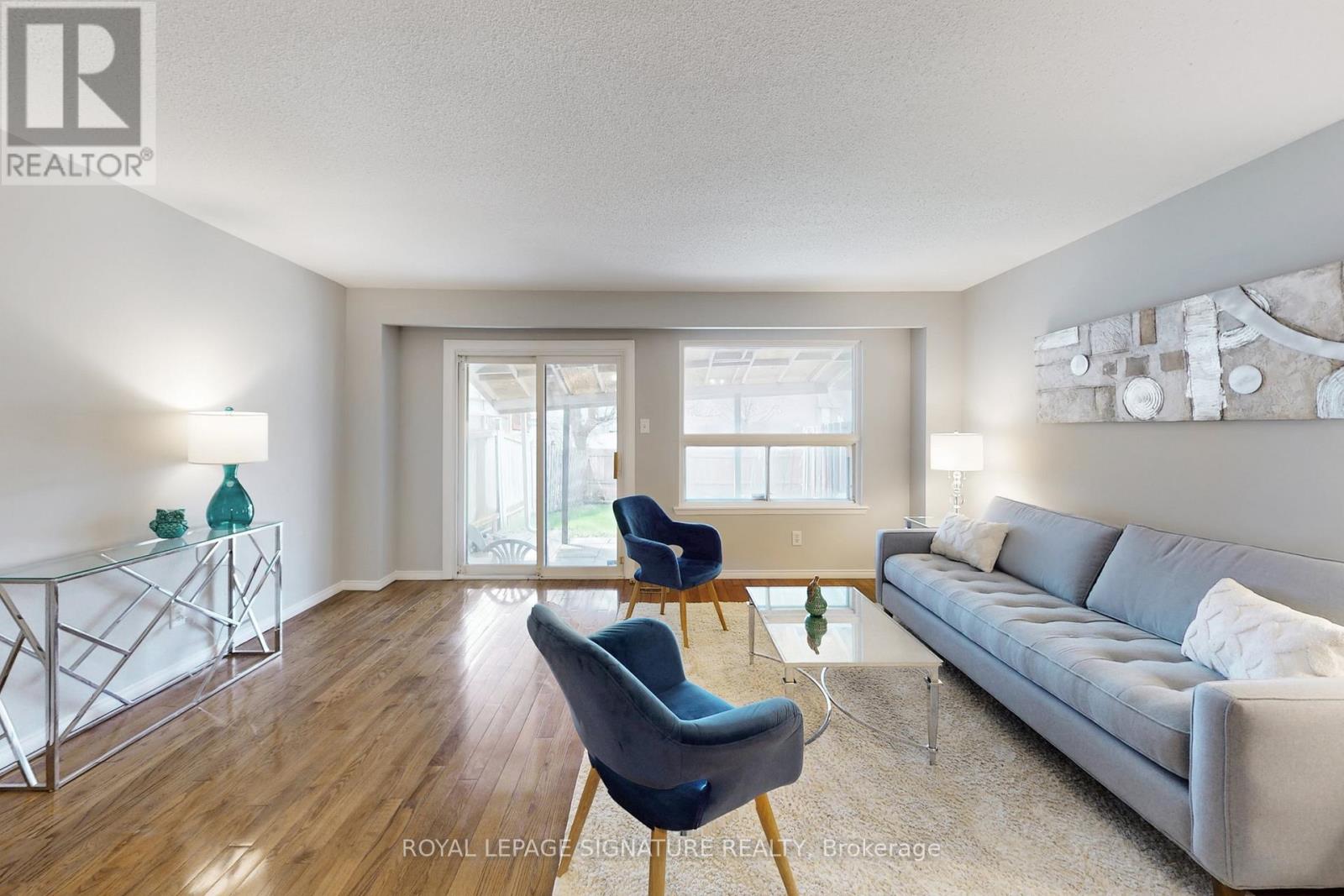 62 Valdor Drive, Toronto, Ontario  M1V 1R4 - Photo 5 - E13023522