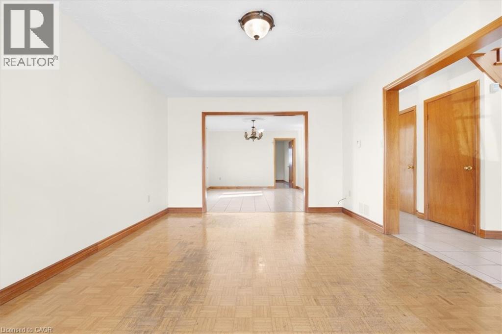 18 Marcel Place, Hamilton, Ontario  L9B 1W3 - Photo 6 - 40822686