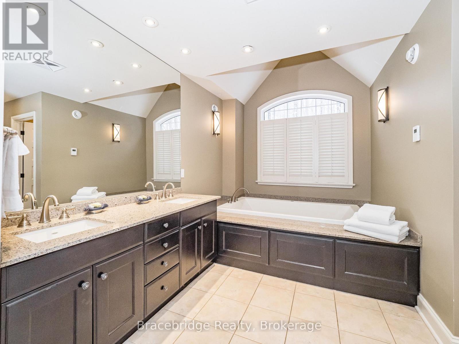 Sandfield 5 W10 - 3876 Muskoka Rd 118 Highway W, Muskoka Lakes, Ontario  P0B 1J0 - Photo 23 - X13023516