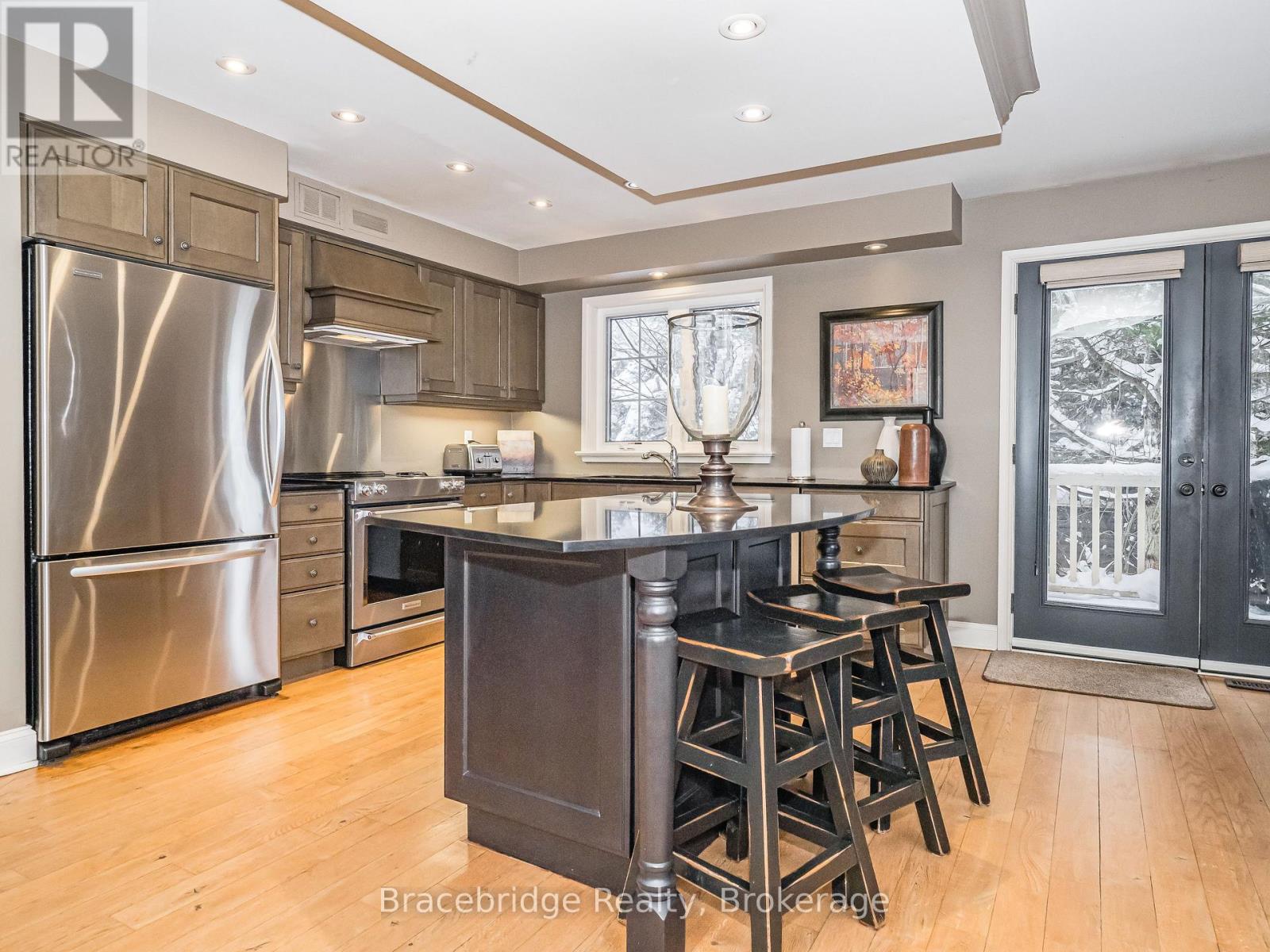 Sandfield 5 W10 - 3876 Muskoka Rd 118 Highway W, Muskoka Lakes, Ontario  P0B 1J0 - Photo 7 - X13023516