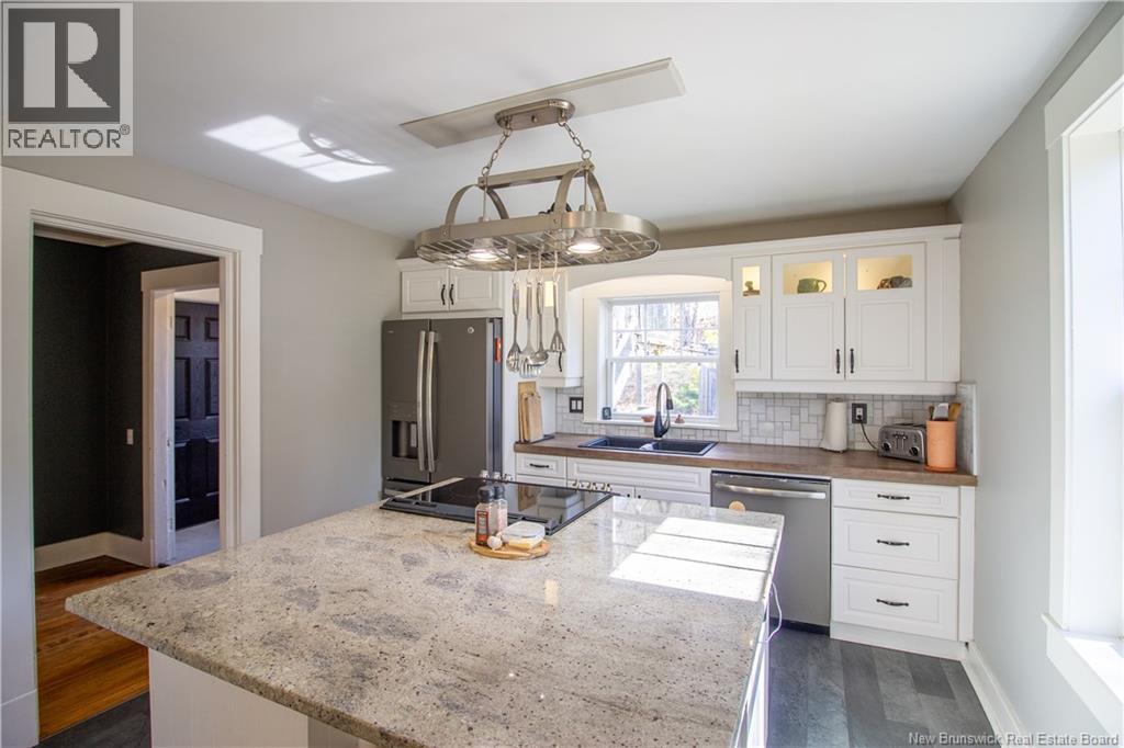 11 Clark Road, Rothesay, New Brunswick  E2E 2H2 - Photo 6 - NB137599
