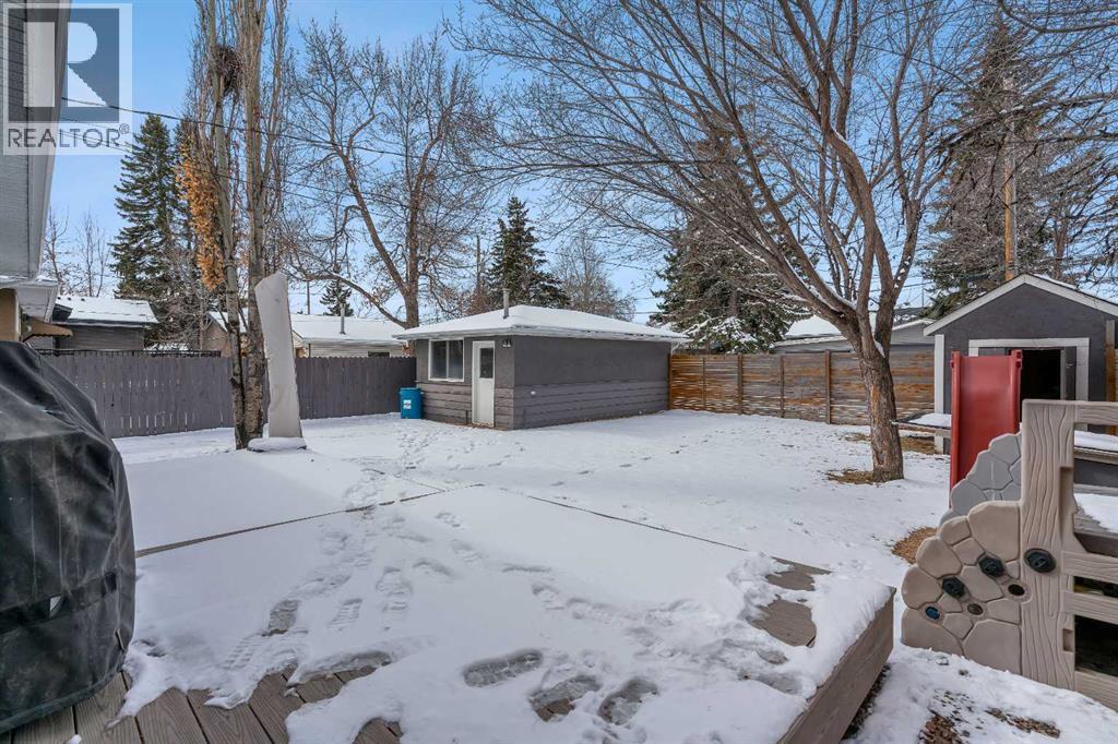 113 Langton Drive Sw, Calgary, Alberta  T3E 5G1 - Photo 36 - A2295562