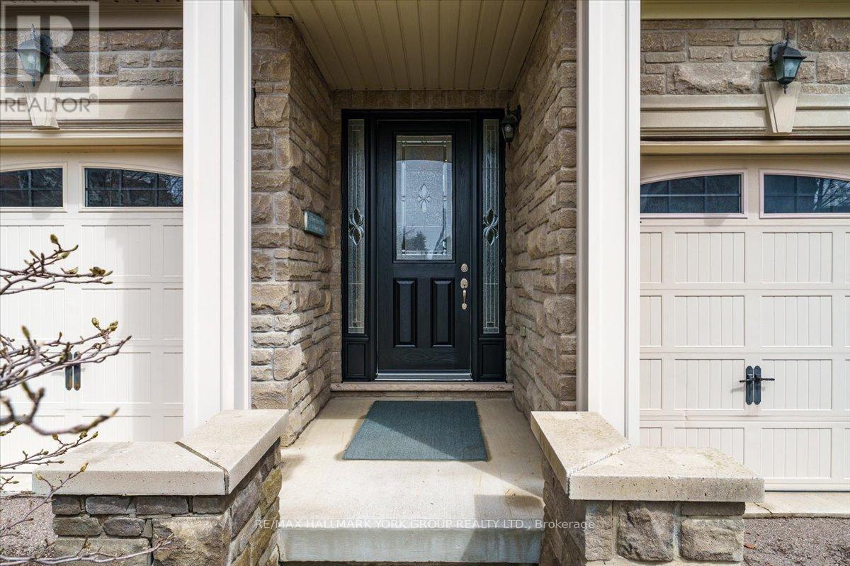 40 Alex Campbell Crescent W, King, Ontario  L7B 0C2 - Photo 4 - N13023512