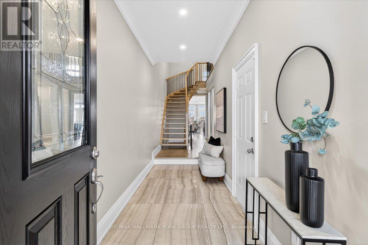 40 Alex Campbell Crescent W, King, Ontario  L7B 0C2 - Photo 5 - N13023512