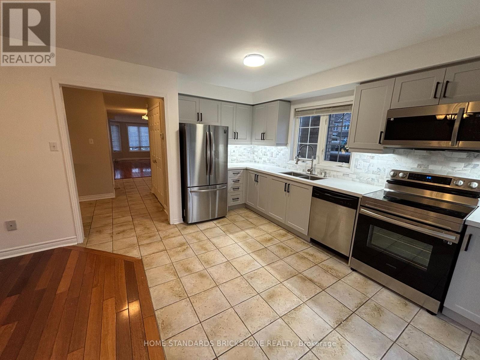 1 Sugarforest Drive, Vaughan, Ontario  L4J 8M8 - Photo 3 - N13023556