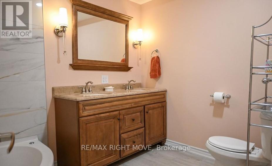 32 Mills Circle, Springwater (Midhurst), Ontario  L0L 1X0 - Photo 19 - S13023480