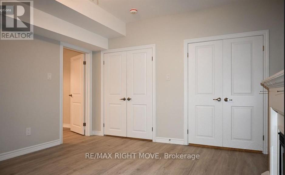 32 Mills Circle, Springwater (Midhurst), Ontario  L0L 1X0 - Photo 20 - S13023480