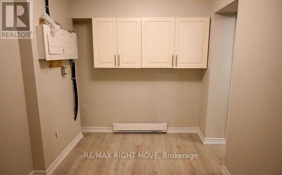 32 Mills Circle, Springwater (Midhurst), Ontario  L0L 1X0 - Photo 6 - S13023480