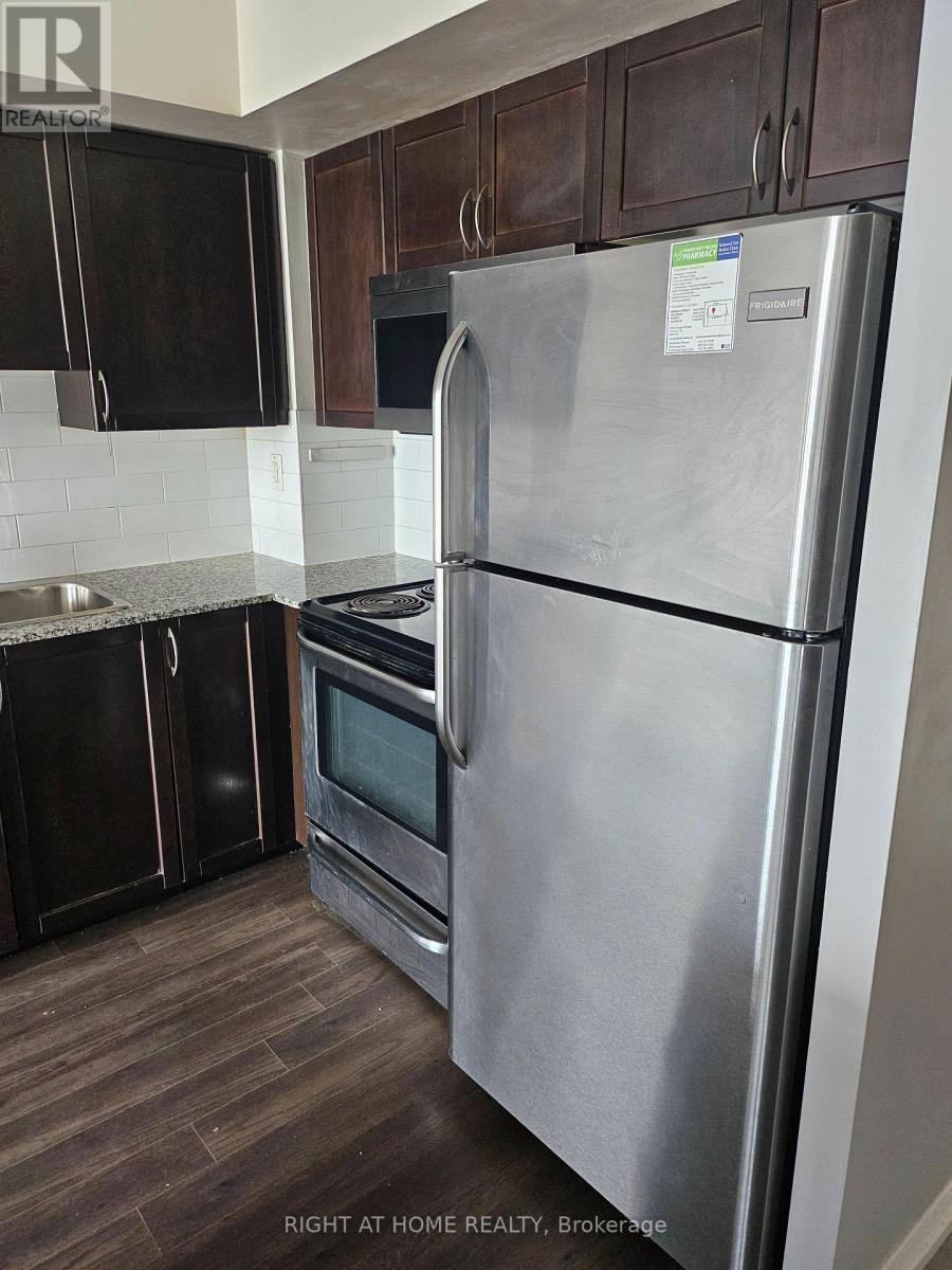 1306 - 815 Lansdowne Avenue, Toronto, Ontario  M6H 4K6 - Photo 15 - W13023472