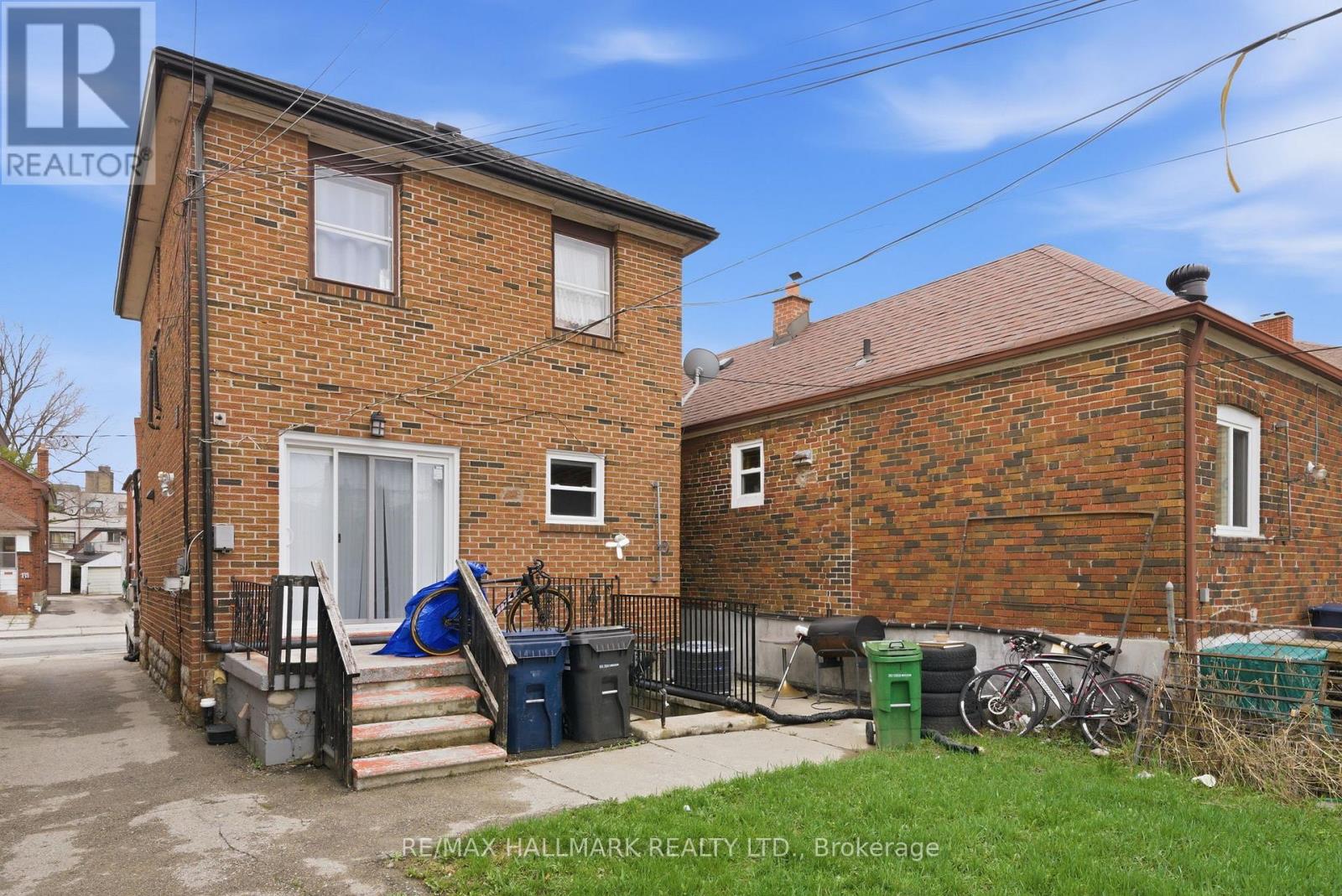 196 Livingstone Avenue, Toronto, Ontario  M6E 2M2 - Photo 43 - W13023542