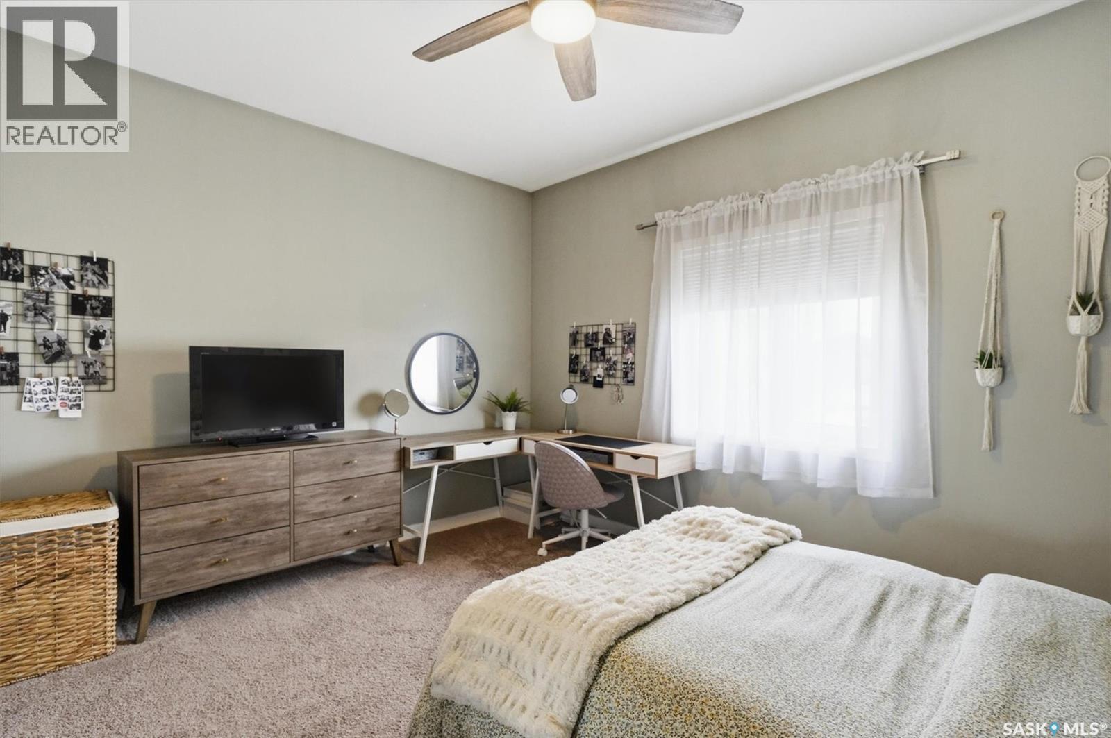 127 Schumacher Bay, Saskatoon, Saskatchewan  S7V 0H7 - Photo 25 - SK033371