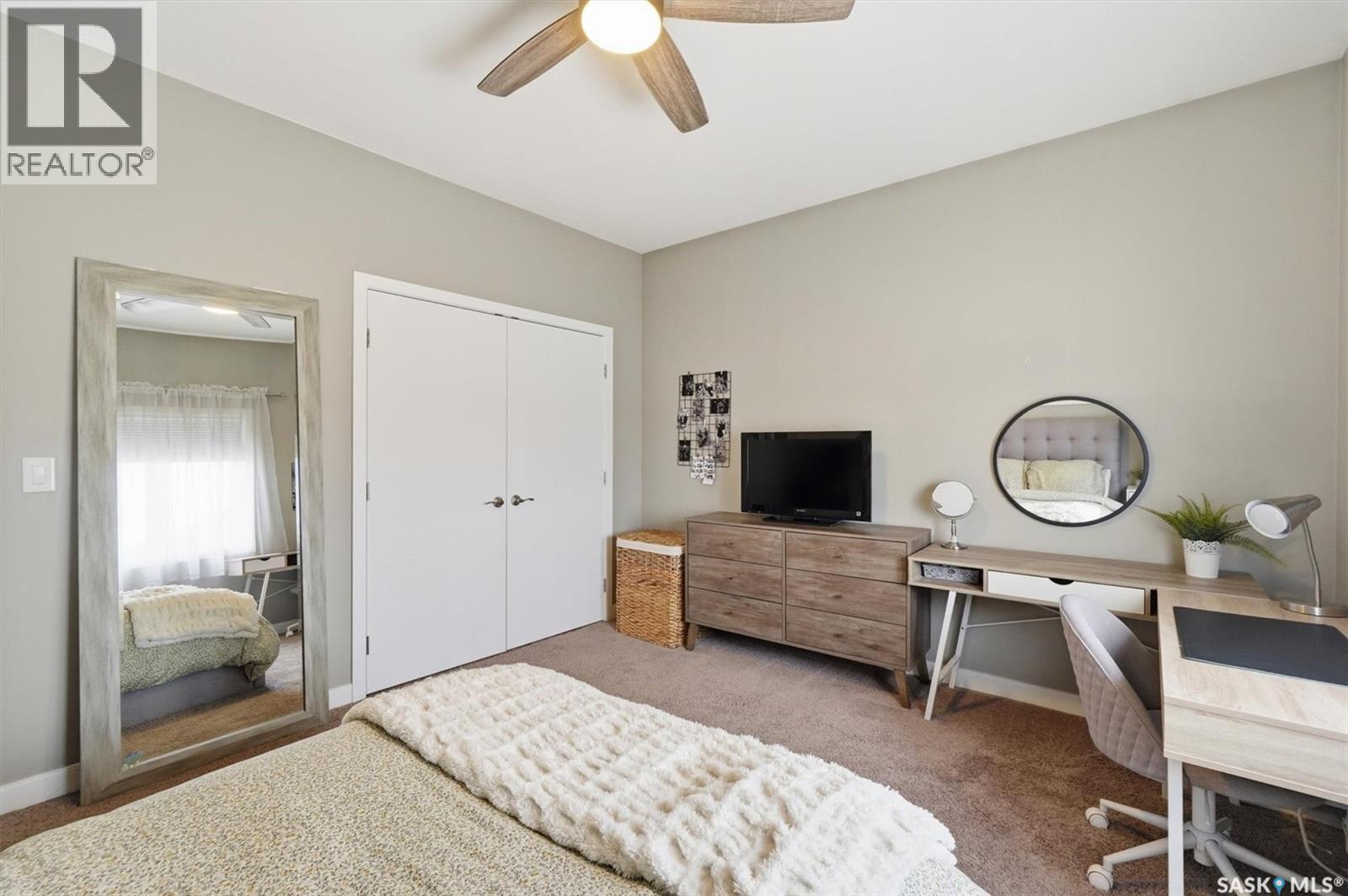 127 Schumacher Bay, Saskatoon, Saskatchewan  S7V 0H7 - Photo 26 - SK033371