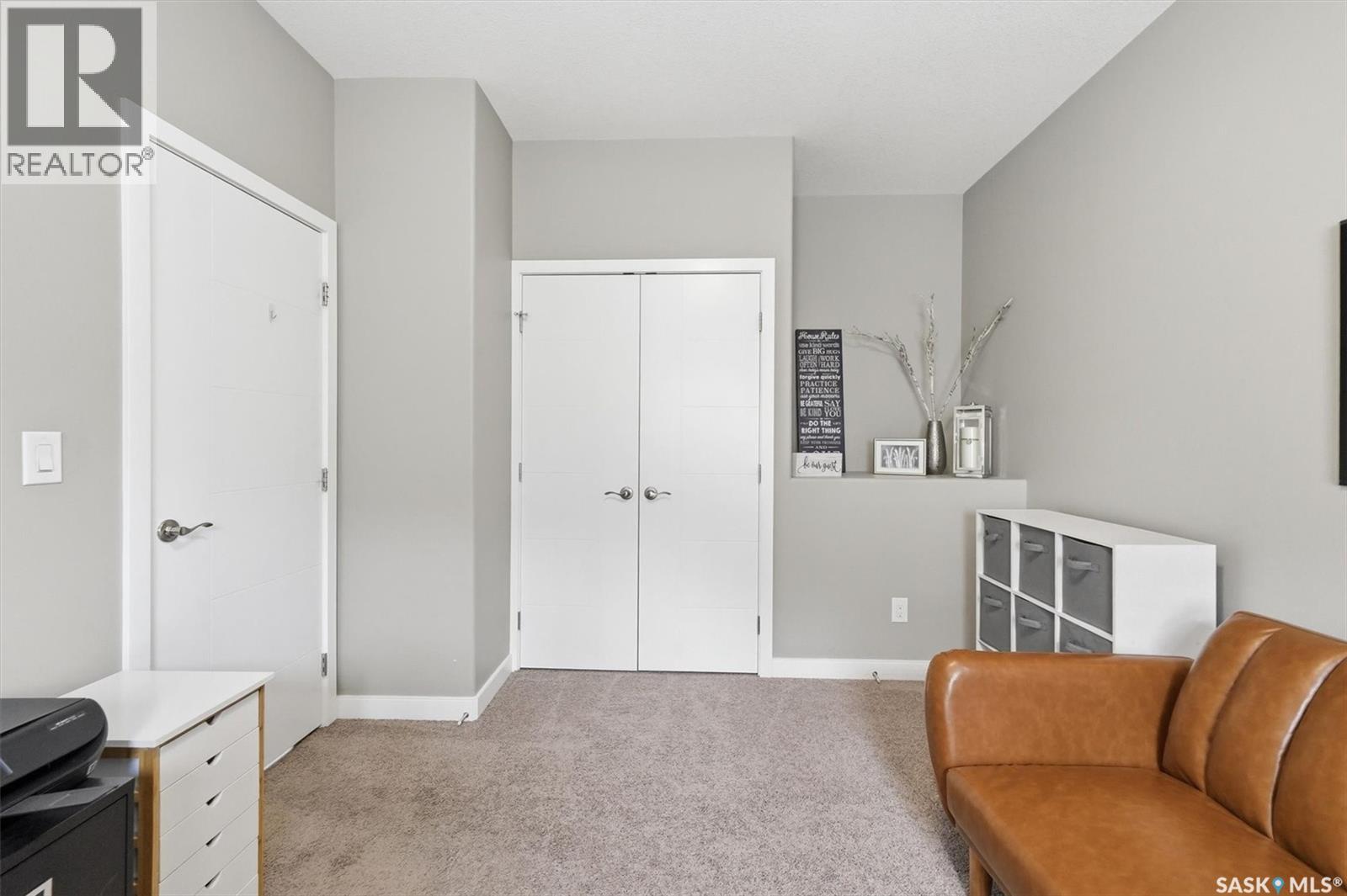 127 Schumacher Bay, Saskatoon, Saskatchewan  S7V 0H7 - Photo 31 - SK033371