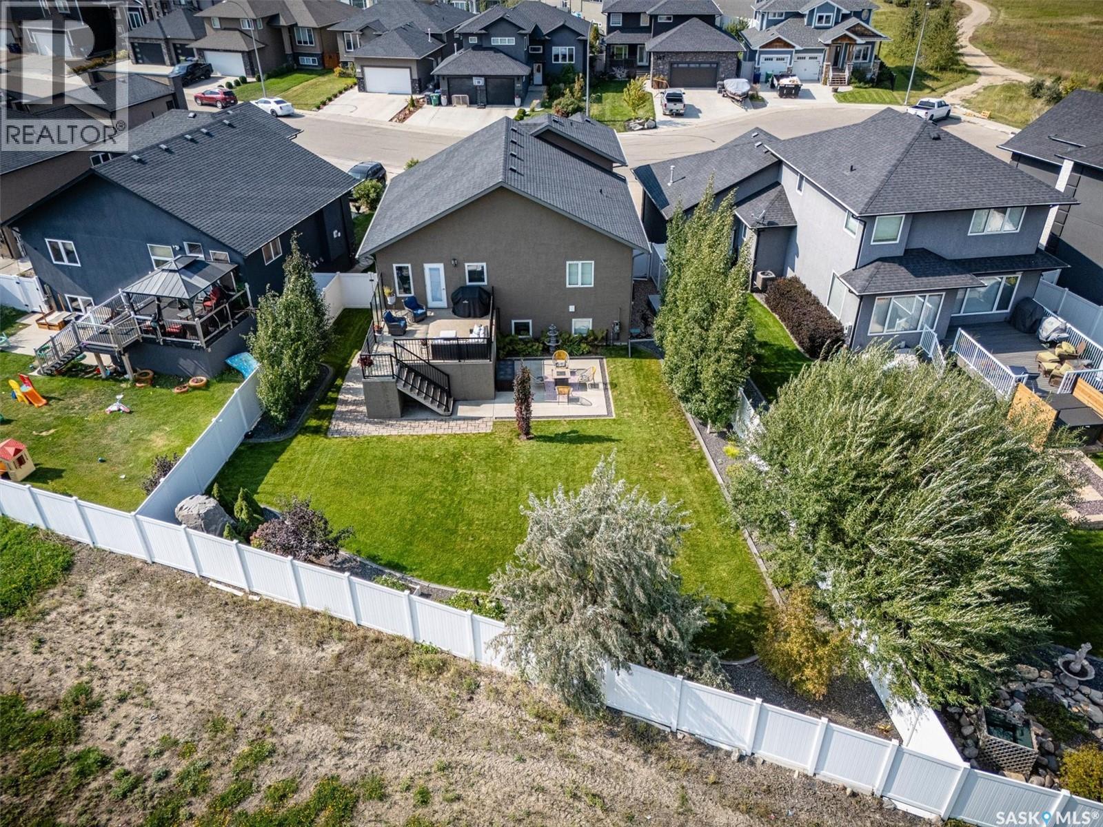 127 Schumacher Bay, Saskatoon, Saskatchewan  S7V 0H7 - Photo 46 - SK033371