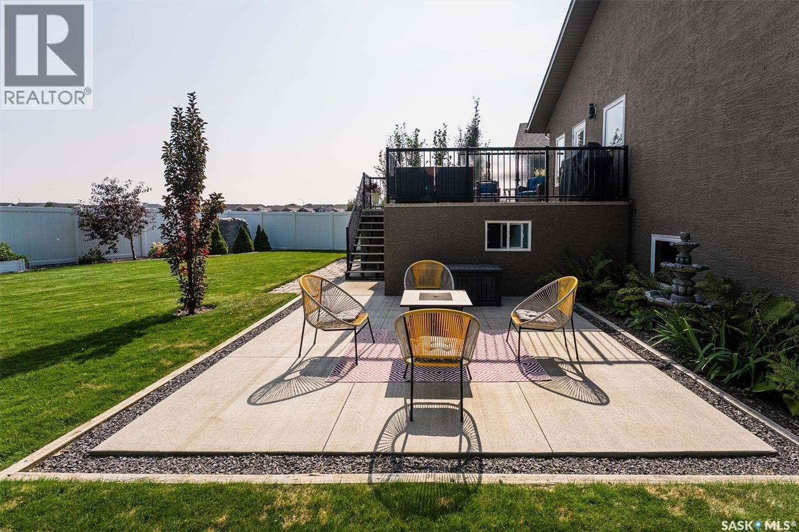 127 Schumacher Bay, Saskatoon, Saskatchewan  S7V 0H7 - Photo 48 - SK033371