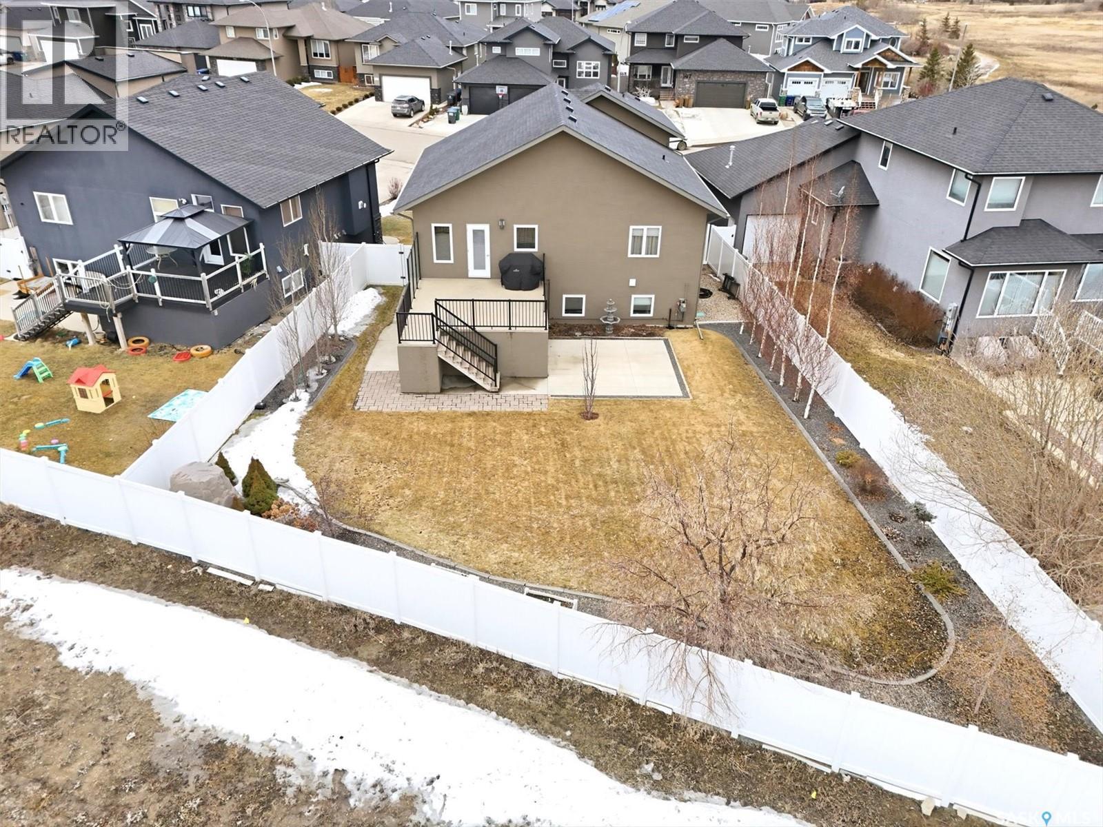 127 Schumacher Bay, Saskatoon, Saskatchewan  S7V 0H7 - Photo 61 - SK033371