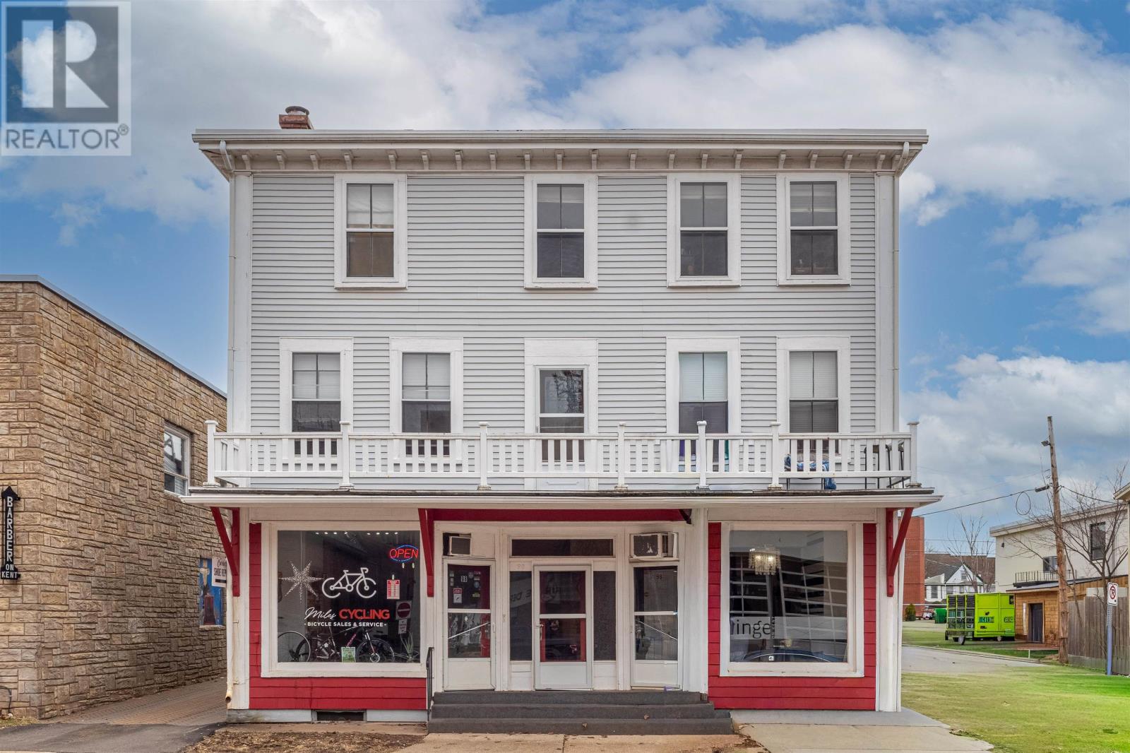 98 Kent Street, Charlottetown, Prince Edward Island  C1A 1M9 - Photo 2 - 202608065