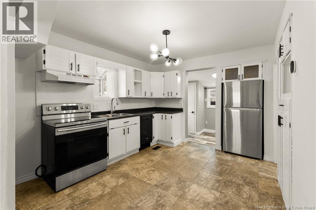 160 Spruce, Moncton, New Brunswick  E1C 7K3 - Photo 11 - NB132464