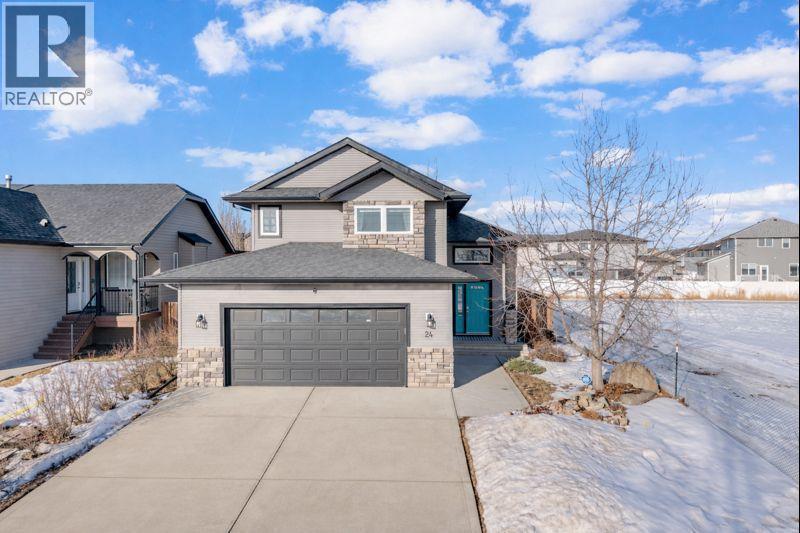 24 Lincoln Street, Sylvan Lake, Alberta  T4S 2P9 - Photo 1 - A2282188