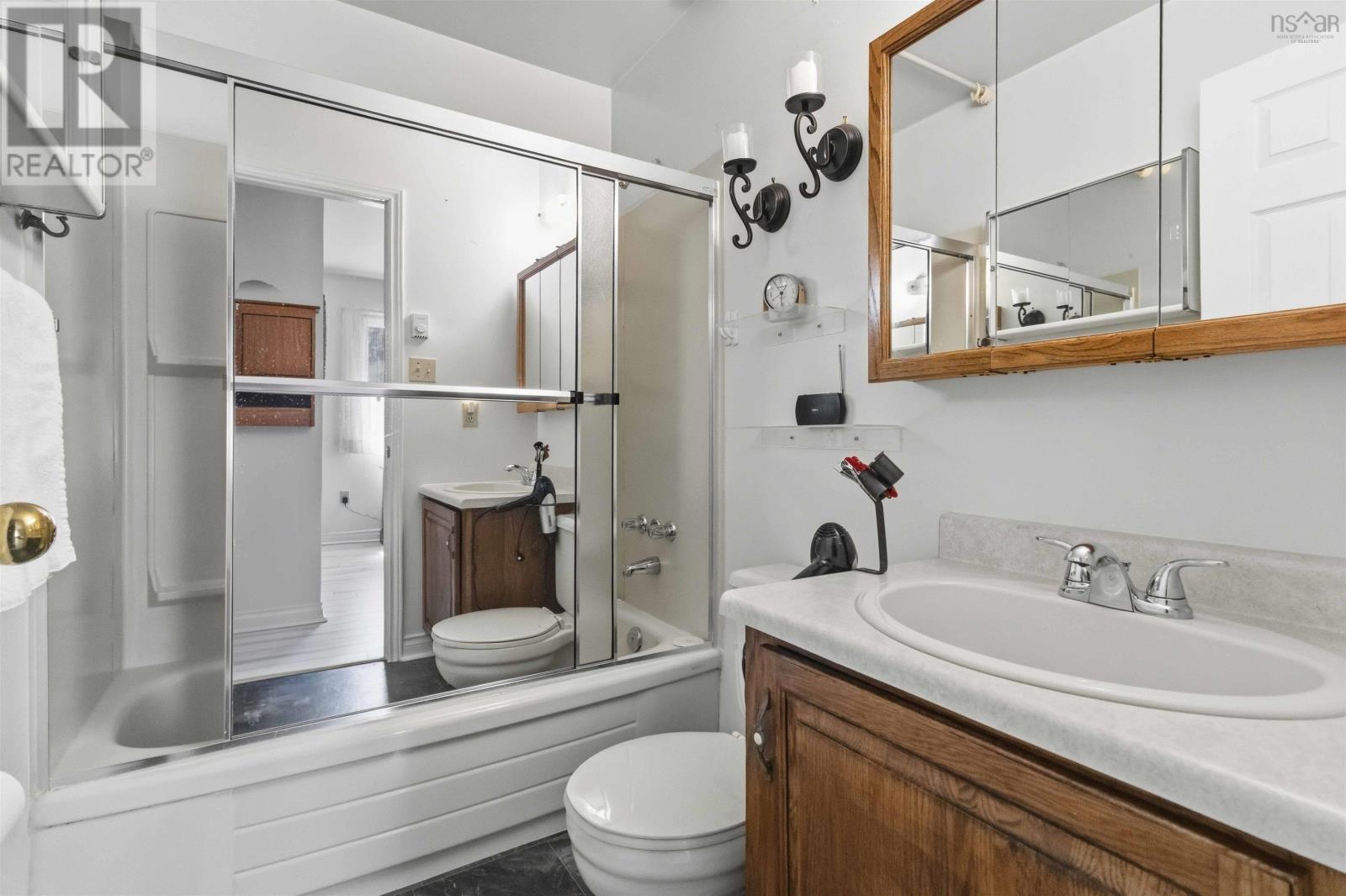 40 Attenborough Court, Halifax, Nova Scotia  B3M 4C9 - Photo 25 - 202608053