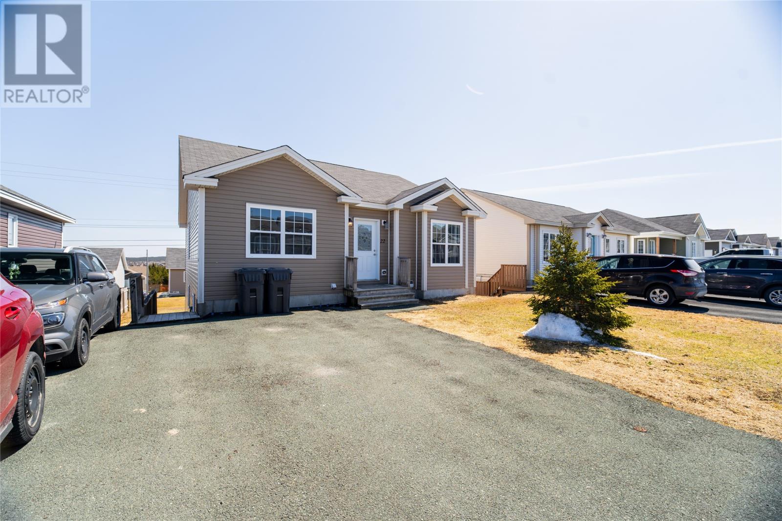 22 Bridgeport Street, Paradise, Newfoundland & Labrador  A1L 4C2 - Photo 1 - 1296355