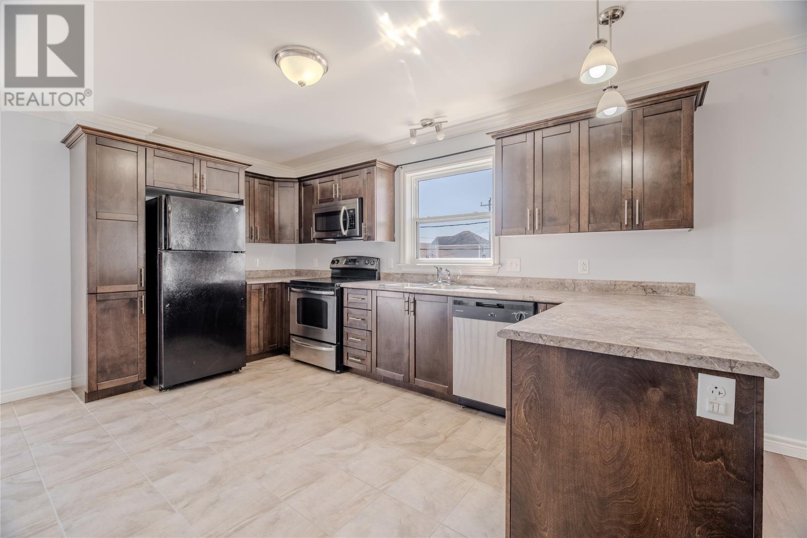 22 Bridgeport Street, Paradise, Newfoundland & Labrador  A1L 4C2 - Photo 4 - 1296355