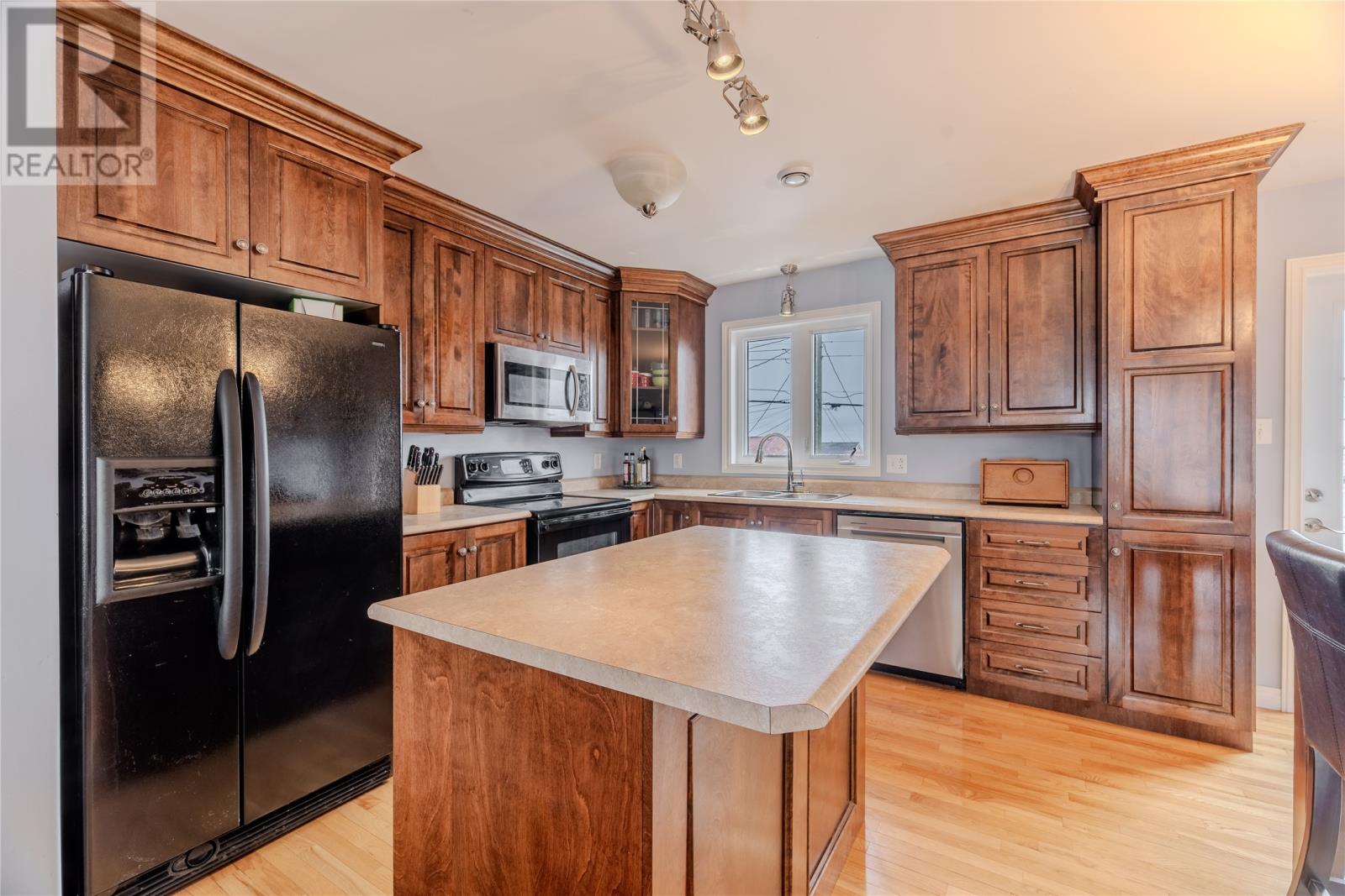 49 Otter Drive, St. Johns, Newfoundland & Labrador  A1A 0B5 - Photo 3 - 1296251