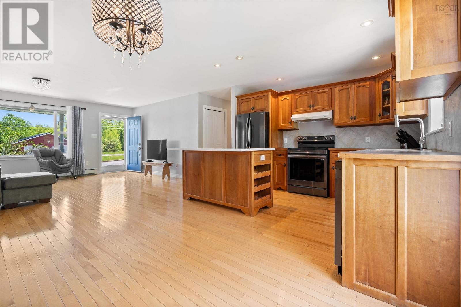 2024 Angell Street, Westville, Nova Scotia  B0K 2A0 - Photo 12 - 202600746