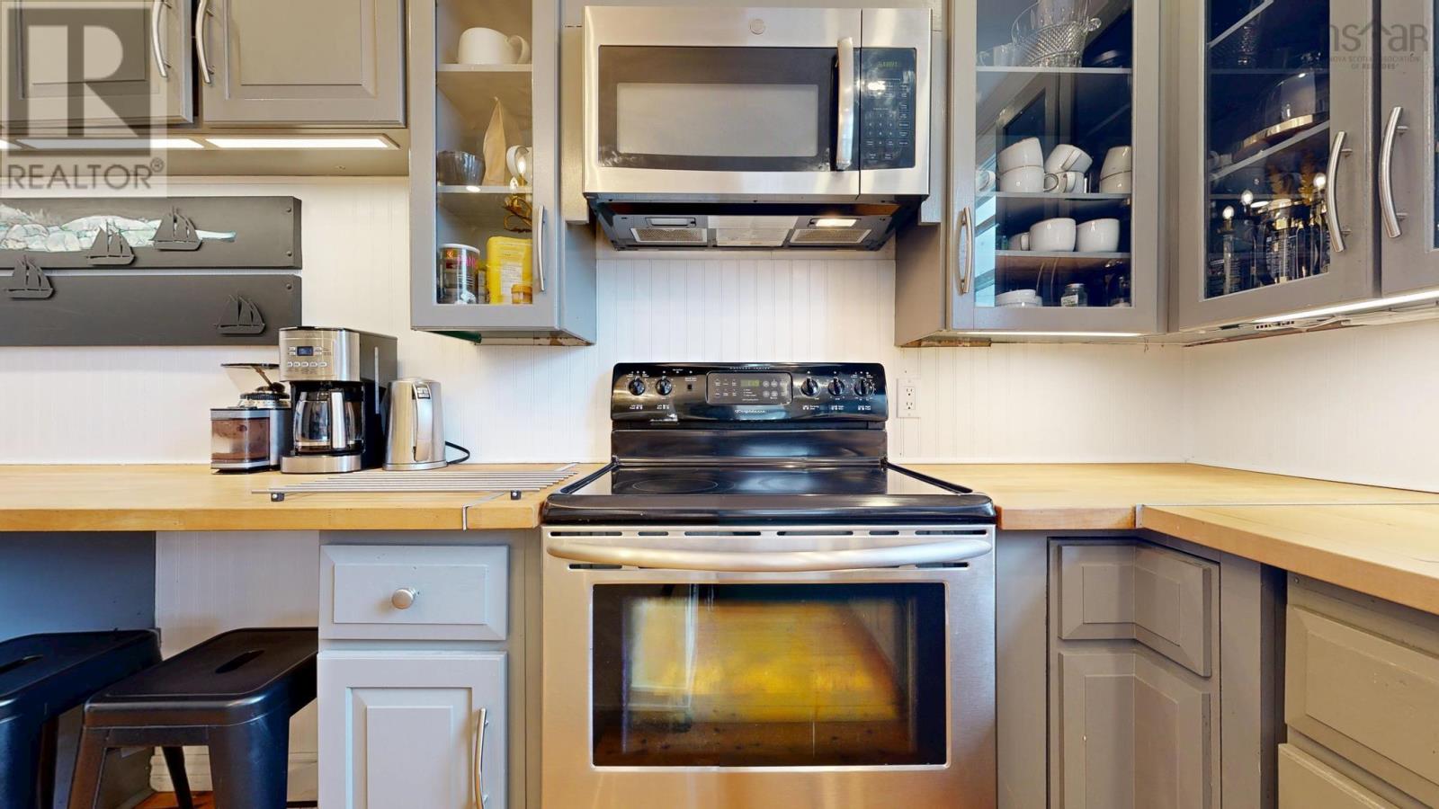 558 Main Street, Mahone Bay, Nova Scotia  B0J 2E0 - Photo 19 - 202600920