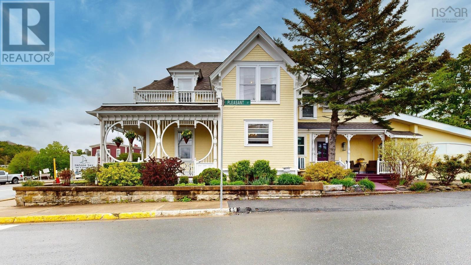 558 Main Street, Mahone Bay, Nova Scotia  B0J 2E0 - Photo 44 - 202600920