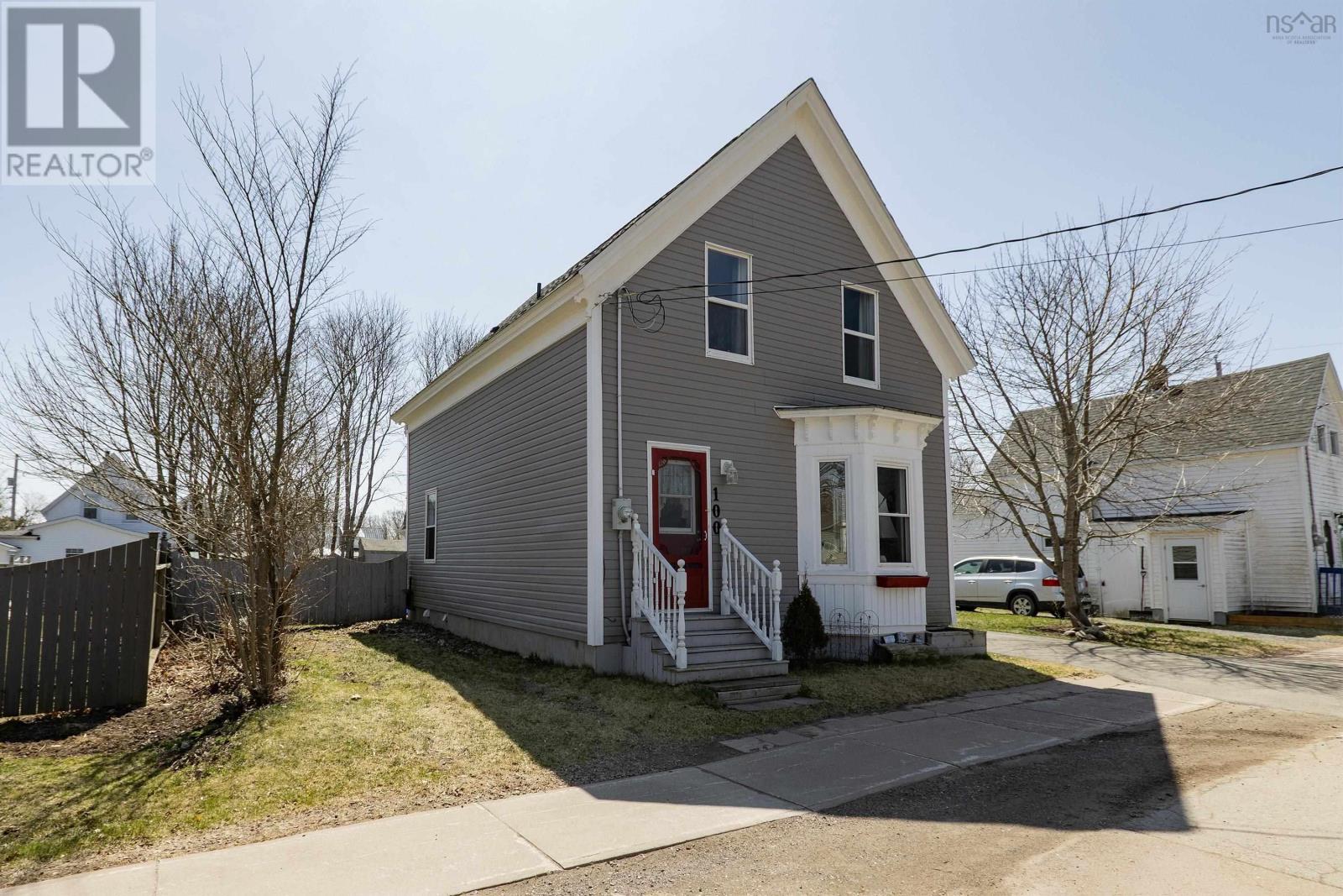 100 Queen Street, Parrsboro, Nova Scotia  B0M 1S0 - Photo 29 - 202603301