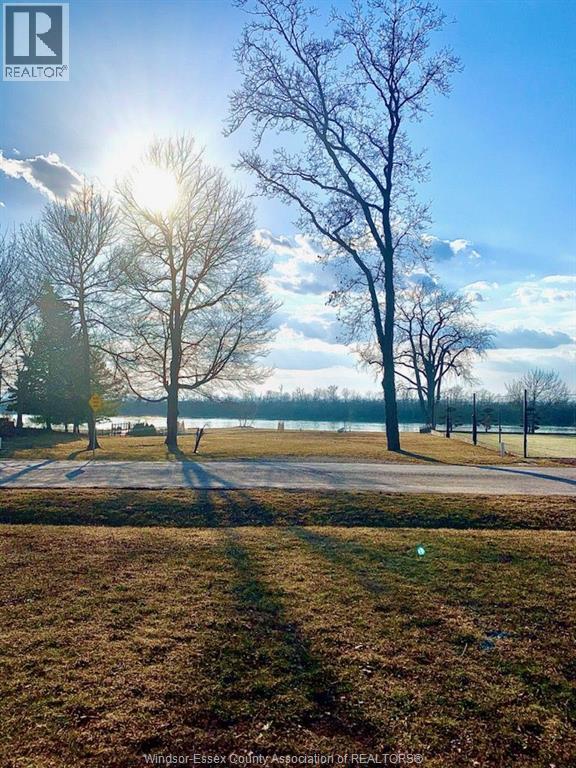 329 Crystal Bay Drive, Amherstburg, Ontario  N9V 4A7 - Photo 9 - 26008694