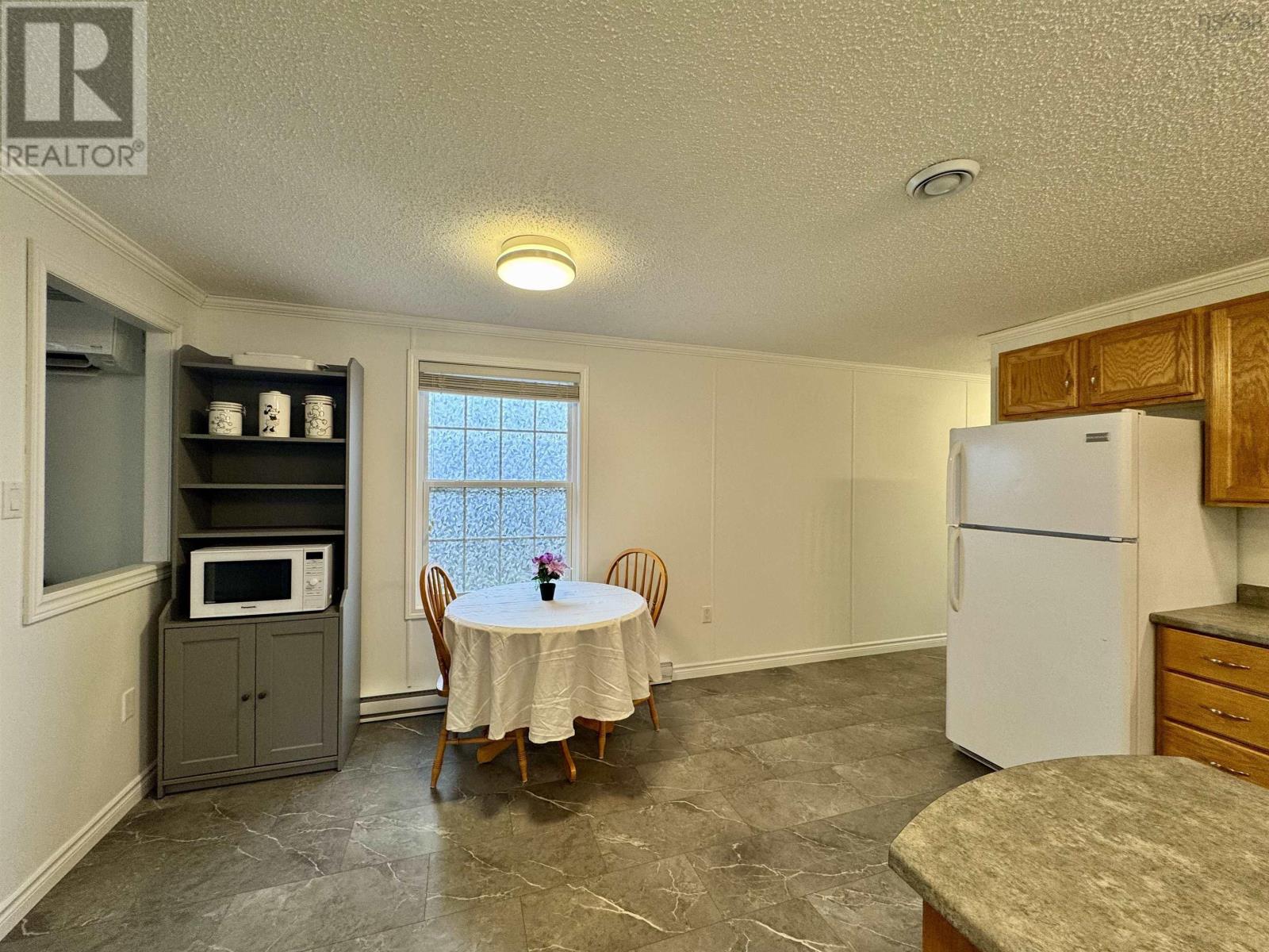 14 Shirley Avenue, Mount Uniacke, Nova Scotia  B0N 1Z0 - Photo 12 - 202607613