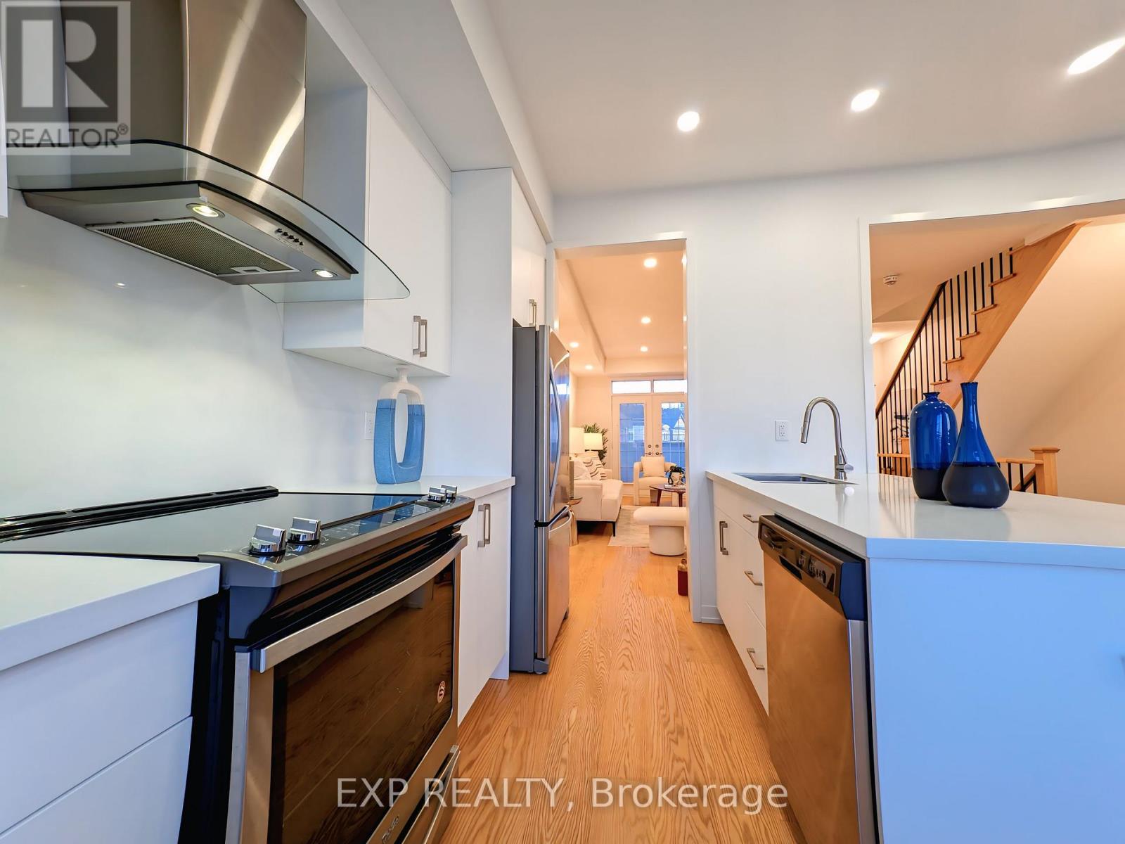 340 Clay Stones Street, Newmarket, Ontario  L3X 0M1 - Photo 11 - N13023312