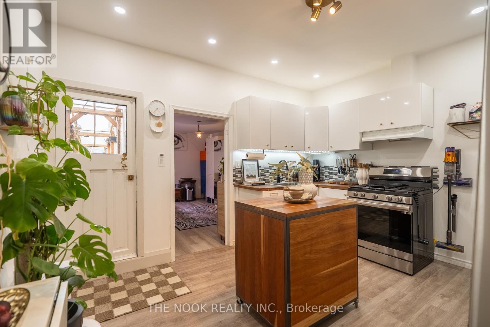 500 Dufferin Street, Toronto, Ontario  M6K 2A6 - Photo 10 - C13023620