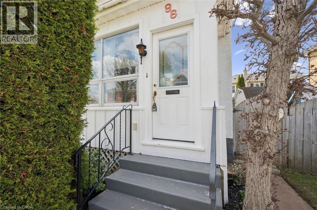 96 Glenmorris Street, Cambridge, Ontario  N1S 2Y9 - Photo 4 - 40821821