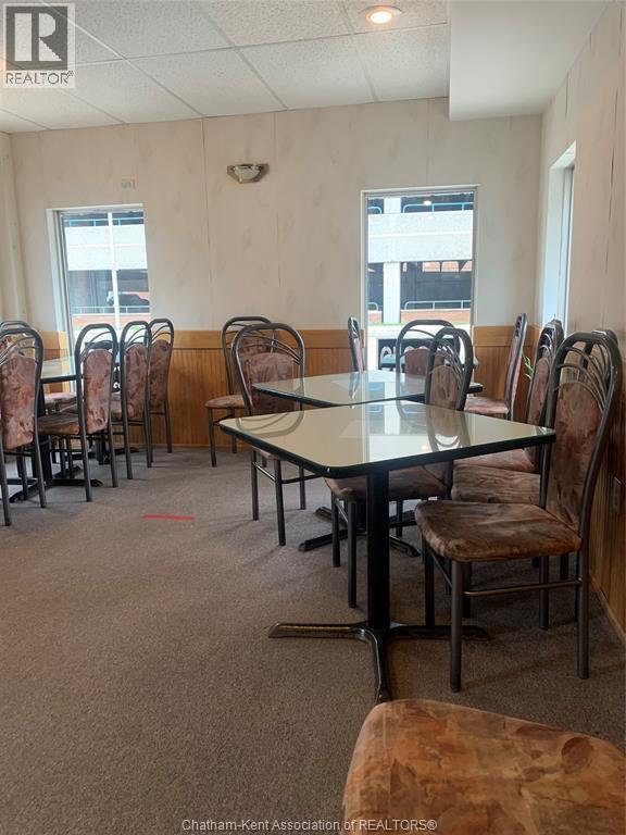 104 Wellington Street, Chatham, Ontario  N7M 1J1 - Photo 6 - 26000672