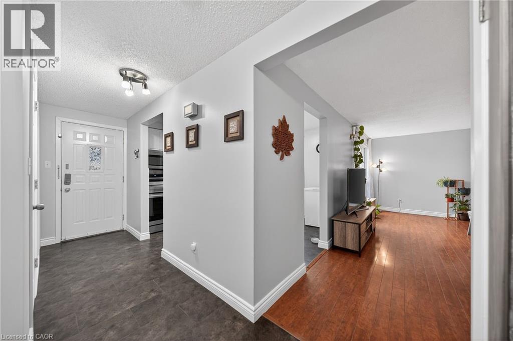 415 Morgan Avenue Unit# 8, Kitchener, Ontario  N2A 2V6 - Photo 4 - 40822013