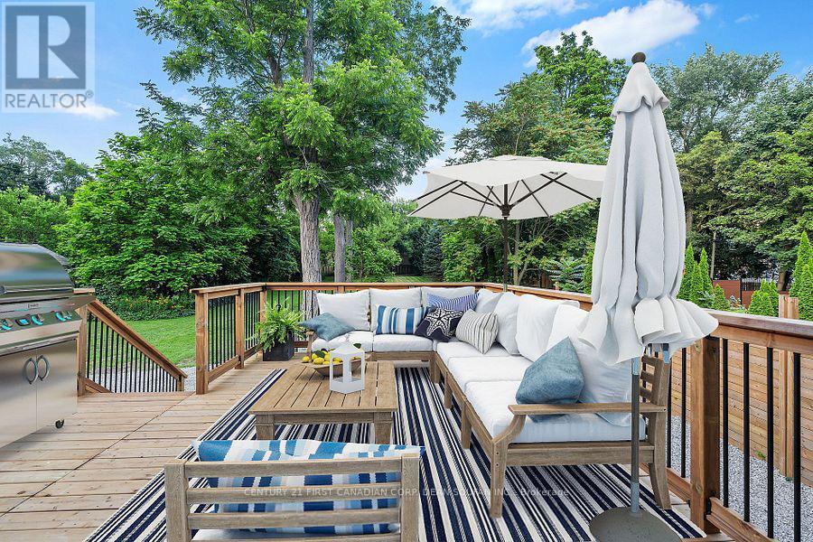 Photo 46 of 50 for 858 William Street