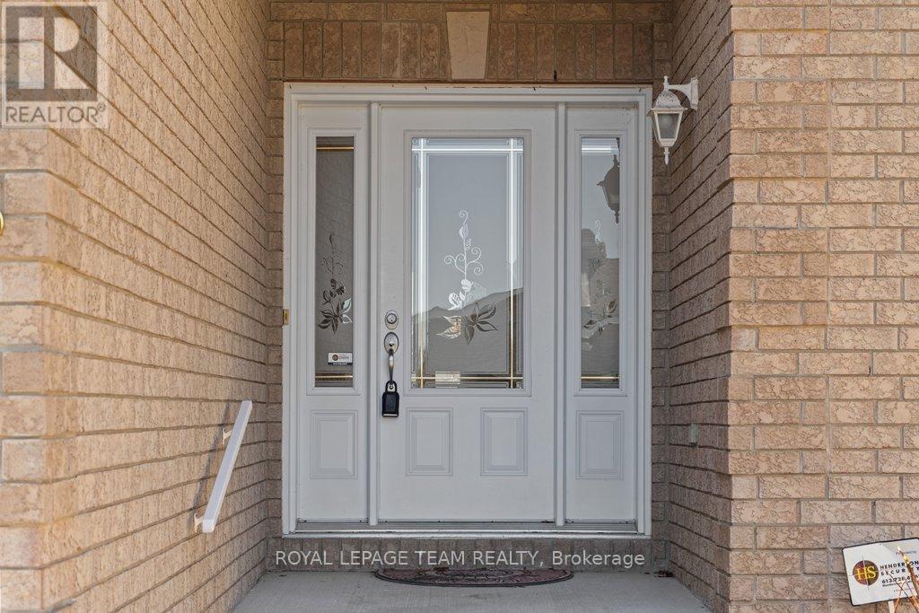 35 Wilderness Way, Ottawa, Ontario  K2S 2E2 - Photo 2 - X13023584