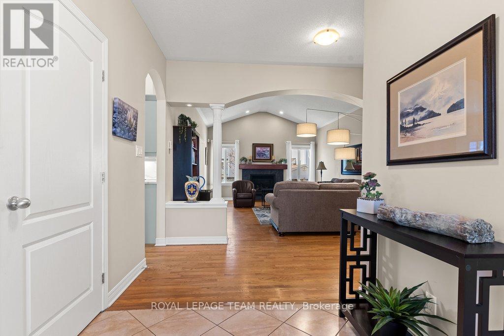 35 Wilderness Way, Ottawa, Ontario  K2S 2E2 - Photo 3 - X13023584