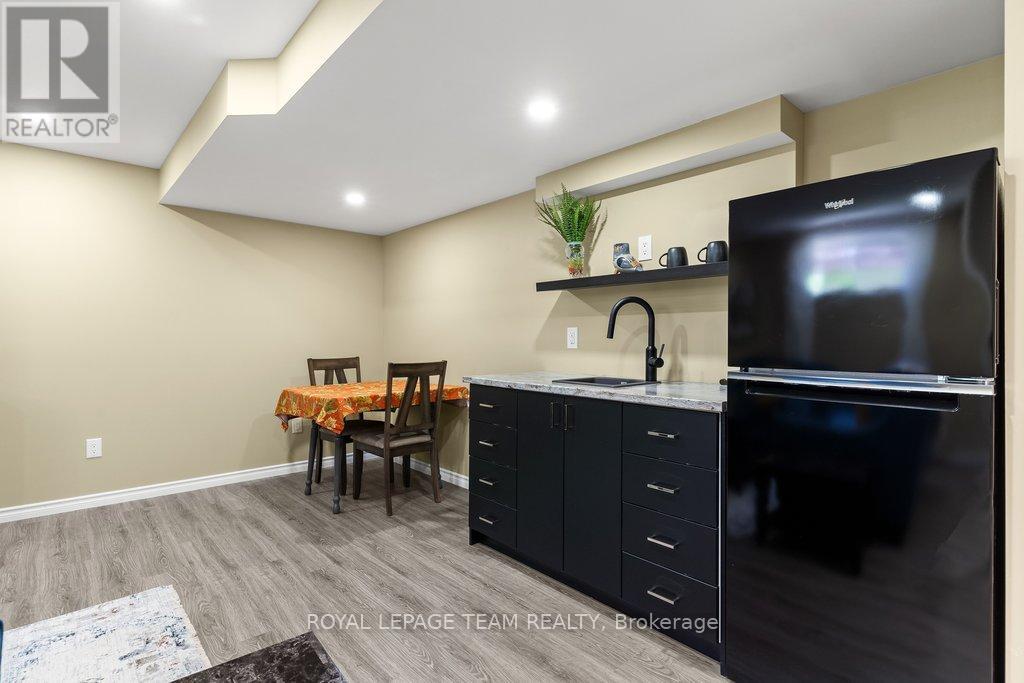 35 Wilderness Way, Ottawa, Ontario  K2S 2E2 - Photo 32 - X13023584