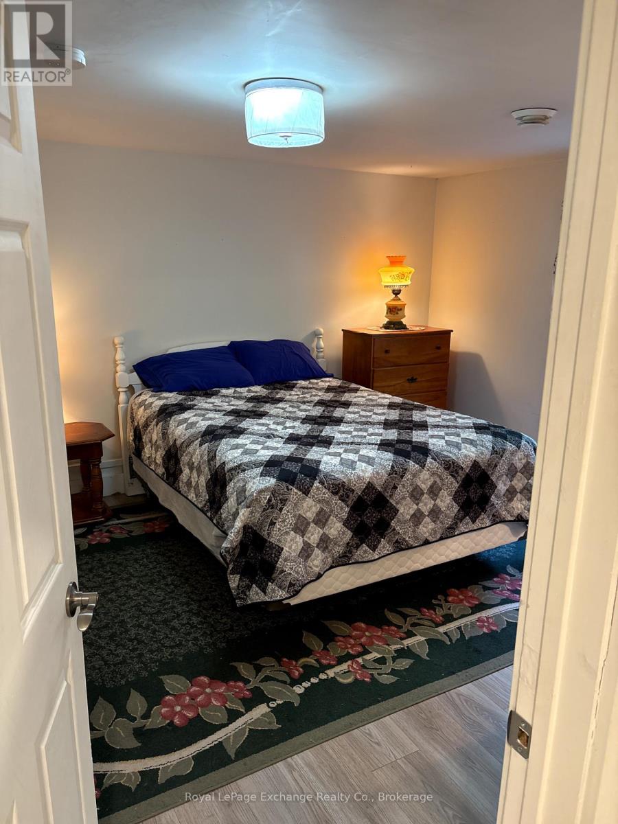 105 Menomini Road, Huron-Kinloss, Ontario  N2Z 2X3 - Photo 32 - X12830830