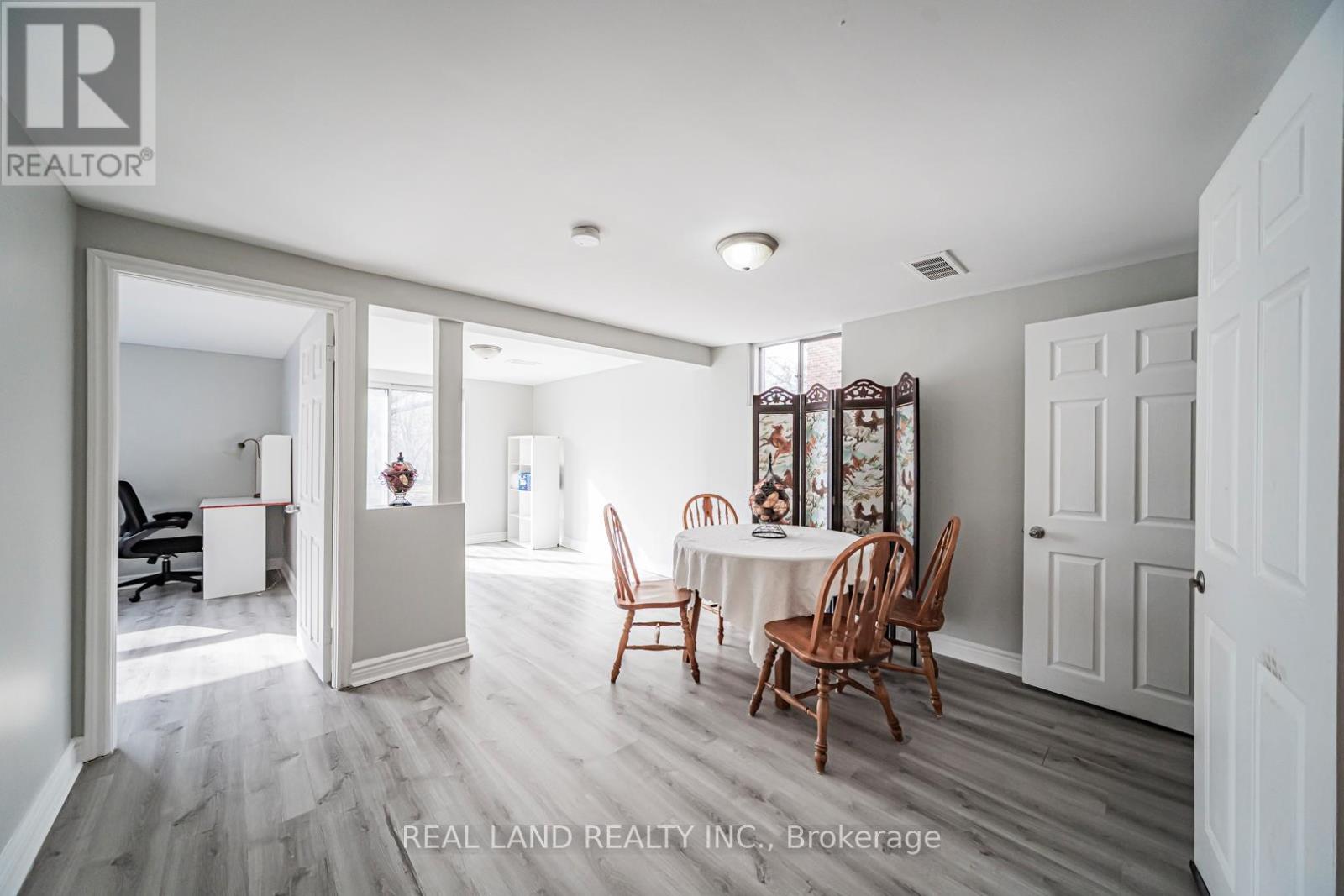 1153 Huntingwood Drive, Toronto, Ontario  M1S 1K6 - Photo 35 - E13023578